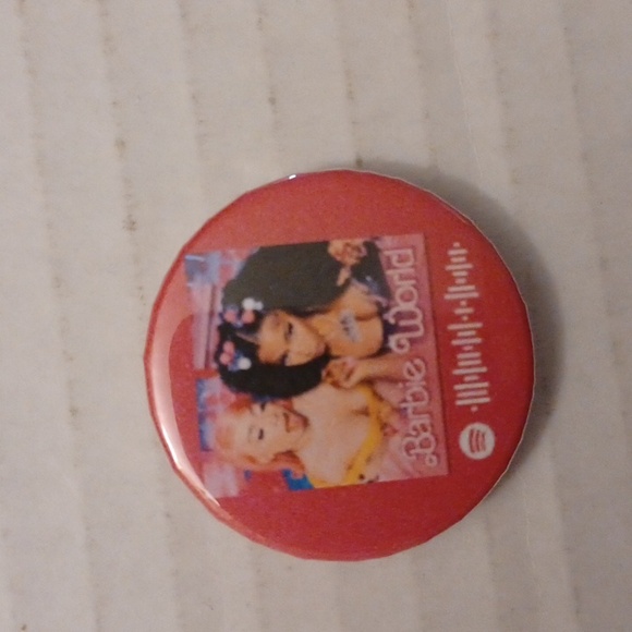 4/$60 New Barbie Magnets - Set of 4 - Picture 3 of 6